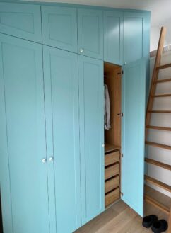 Garderobe ved hems